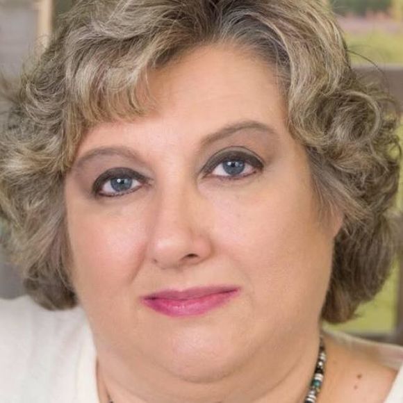 Meet your Posher, Sandra - Picture 1 of 1